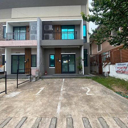 Debua Mahasarakham Hotell Maha Sarakham Exteriör bild